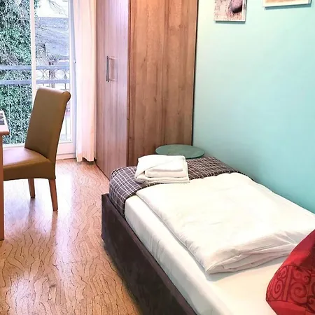Hotel Strandpalais 10 *